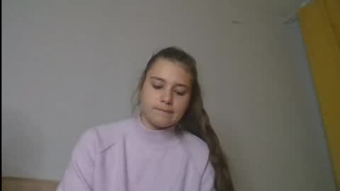 Snapshot of velveted_ivy chatting on 25, 11, 2025 velveted_ivy online show from 25, 11, 2025