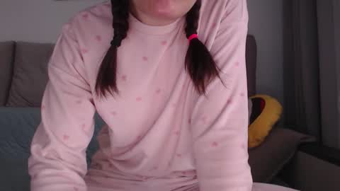 velvetmoon123 online show from 27, 2, 2026