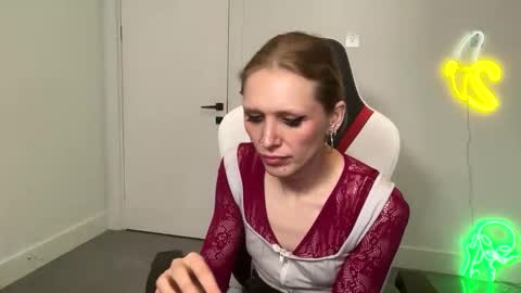 VelvetTGirl online show from 15, 2, 2026