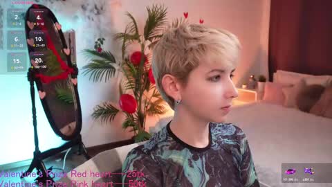 CLEOshort hair  TIna long hair  online show from 14, 2, 2025
