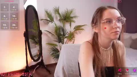 CLEOshort hair  TIna long hair  online show from 23, 2, 2025
