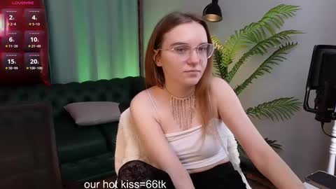 CLEOshort hair  TIna long hair  online show from 26, 2, 2025