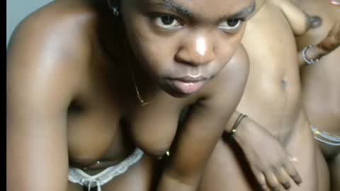 Snapshot of velvetvibes02 chatting on 30, 5, 2026 mellisa online show from 30, 5, 2026