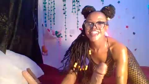 COCO XOXO online show from 7, 11, 2025