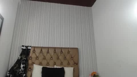veneno hot online show from 30, 12, 2024