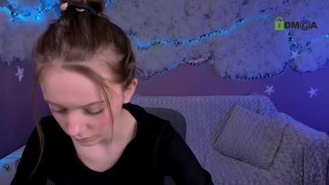 Snapshot of venezia_barton chatting on 12, 3, 2026 venezia_barton online show from 12, 3, 2026