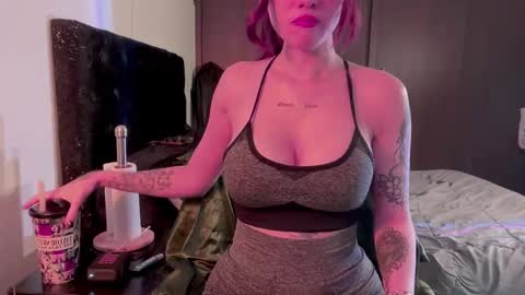 Snapshot of venicebtch666 chatting on 13, 10, 2025 Lanna online show from 13, 10, 2025