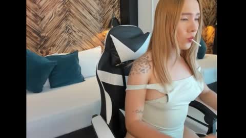 Snapshot of vennus_black_ chatting on 5, 11, 2025 V E N U S online show from 5, 11, 2025