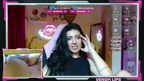 Snapshot of venomouslips chatting on 13, 10, 2025 VenomLips online show from 13, 10, 2025