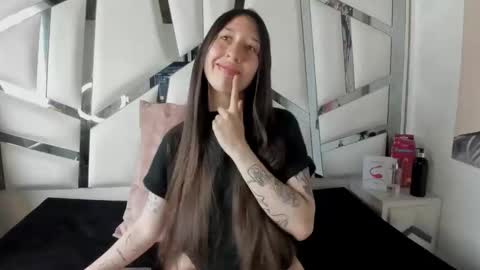 Snapshot of venurmorgan chatting on 4, 10, 2025 venurmorgan online show from 4, 10, 2025