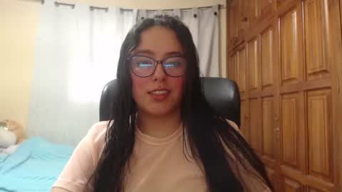 Snapshot of venus_cat_ chatting on 12, 6, 2026 Venus online show from 12, 6, 2026