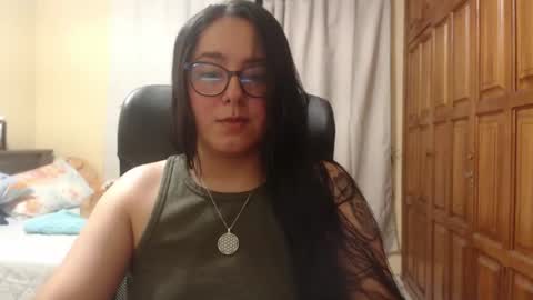 Snapshot of venus_cat_ chatting on 15, 6, 2026 Venus online show from 15, 6, 2026