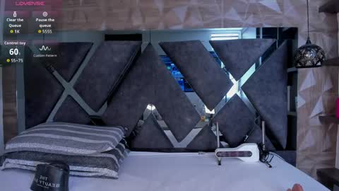 Snapshot of venus_velez chatting on 12, 5, 2026 Venus online show from 12, 5, 2026