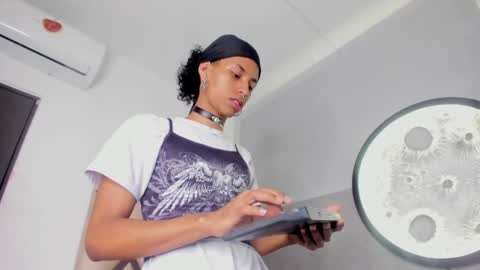 Snapshot of venuss_03 chatting on 8, 4, 2026 venuss_03 online show from 8, 4, 2026