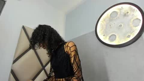 venuss_03 online show from 10, 6, 2026