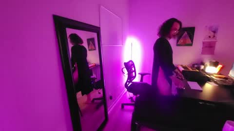 Snapshot of venusthemartian chatting on 19, 7, 2026 venus online show from 19, 7, 2026