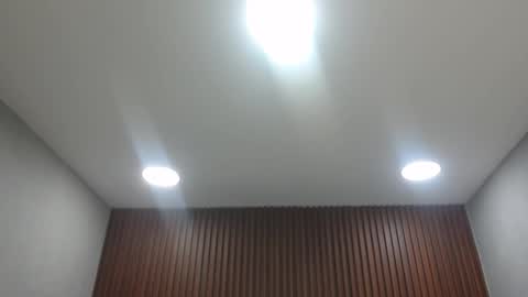 Nice to greet you my name is Vanessa  online show from 13, 10, 2025