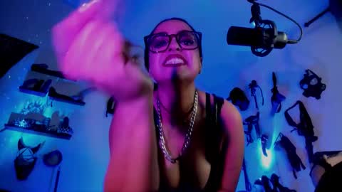 mistress VERESSKA ARDILA online show from 13, 12, 2025