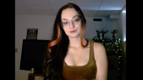 vero495065 online show from 3, 11, 2025