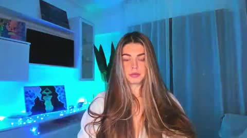 Lolitalolz online show from 13, 1, 2025