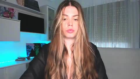 Lolitalolz online show from 26, 2, 2025