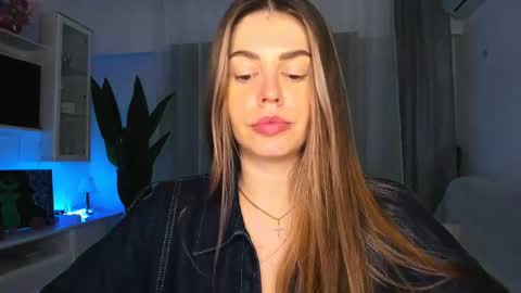 Lolitalolz online show from 10, 3, 2025