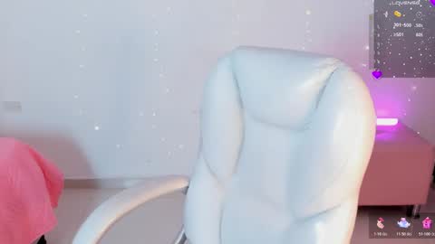 Vernica  online show from 22, 11, 2025