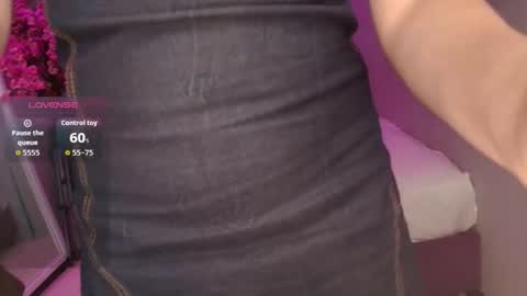 Snapshot of veronica_miiller chatting on 23, 5, 2026 veronica online show from 23, 5, 2026