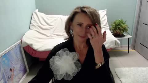 Helen online show from 10, 3, 2025