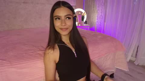 Snapshot of veronicamartin_ chatting on 27, 10, 2025 Vero online show from 27, 10, 2025