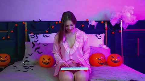 Snapshot of veronicavance chatting on 22, 10, 2025 Veronica online show from 22, 10, 2025