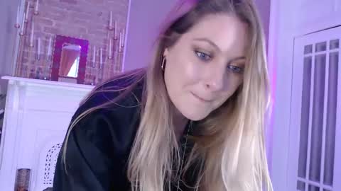 Veronica Weston online show from 14, 1, 2025