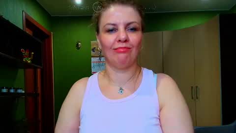 Snapshot of veronikawgold chatting on 14, 6, 2026 VeronikawGold online show from 14, 6, 2026