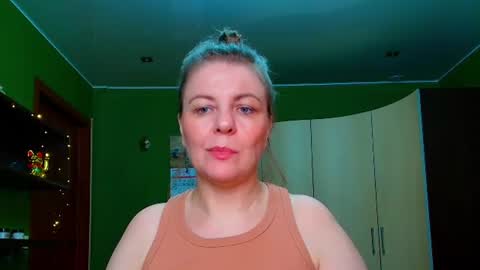 Snapshot of veronikawgold chatting on 14, 6, 2026 VeronikawGold online show from 14, 6, 2026
