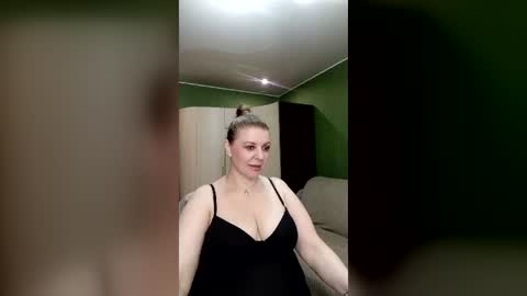 Snapshot of veronikawgold chatting on 20, 6, 2026 VeronikawGold online show from 20, 6, 2026