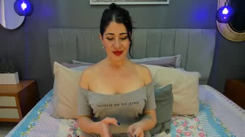 Veronica  online show from 12, 9, 2025