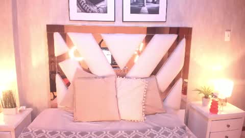 Snapshot of veronnica_fox chatting on 25, 6, 2026 Veronica online show from 25, 6, 2026