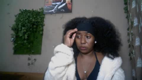 Snapshot of verronique1511 chatting on 13, 6, 2026 verronique1511 online show from 13, 6, 2026