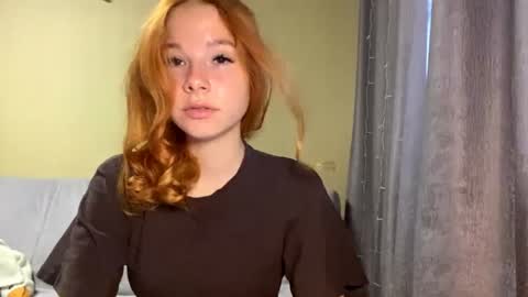Snapshot of vertiegartrell chatting on 4, 7, 2026 Lina online show from 4, 7, 2026