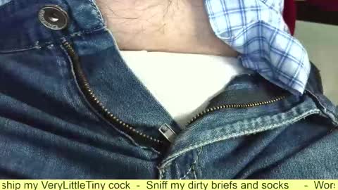 Snapshot of verylittletiny chatting on 17, 10, 2025 Erik online show from 17, 10, 2025