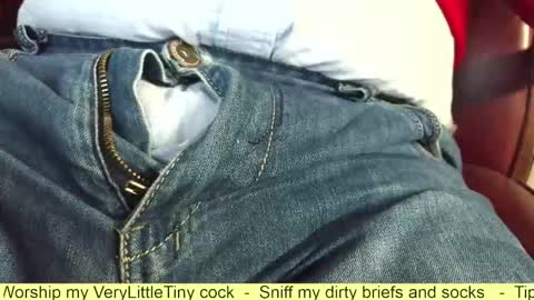 Snapshot of verylittletiny chatting on 26, 10, 2025 Erik online show from 26, 10, 2025