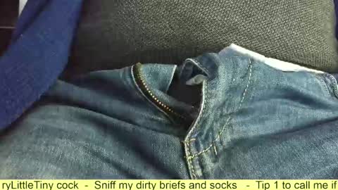 Snapshot of verylittletiny chatting on 5, 11, 2025 Erik online show from 5, 11, 2025