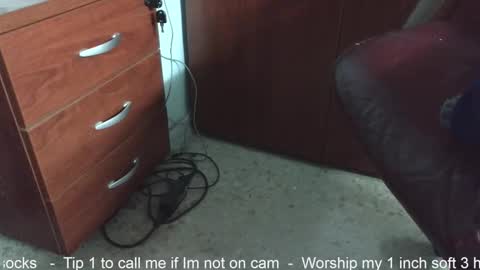 Snapshot of verylittletiny chatting on 24, 11, 2025 Erik online show from 24, 11, 2025