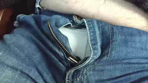 Snapshot of verylittletiny chatting on 28, 11, 2025 Erik online show from 28, 11, 2025