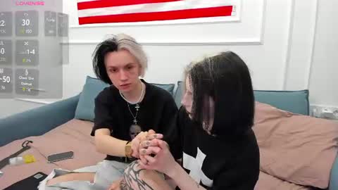 veryraretwins online show from 18, 6, 2026