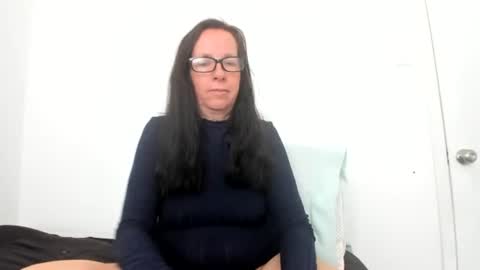 verysassypeachgoddess online show from 3, 6, 2026