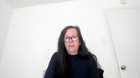 verysassypeachgoddess online show from 20, 6, 2026