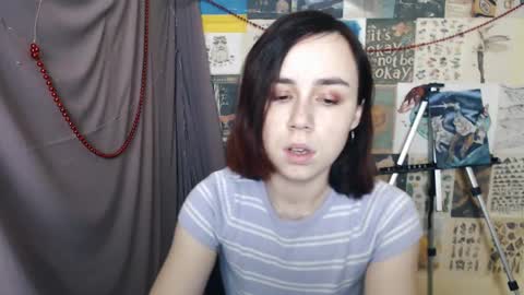 Snapshot of veryveryvery_shy chatting on 4, 1, 2025 veryveryvery_shy online show from 4, 1, 2025