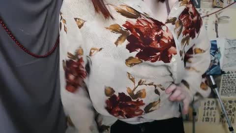 Snapshot of veryveryvery_shy chatting on 5, 1, 2025 veryveryvery_shy online show from 5, 1, 2025