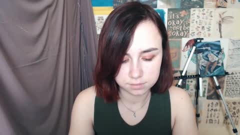 Snapshot of veryveryvery_shy chatting on 8, 1, 2025 veryveryvery_shy online show from 8, 1, 2025